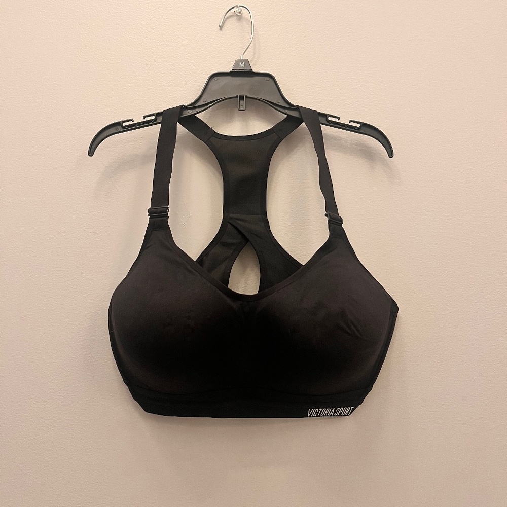 Incredible by Victoria Secret Sports Bra 38DD